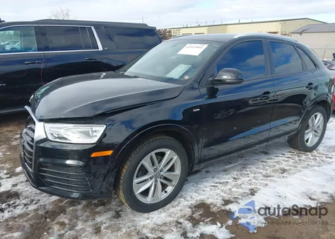 2018 Audi Q3 2.0T Premium/2.0T Sport Premium z USA, uszkodzony, nr VIN WA1ECCFS8JR027042